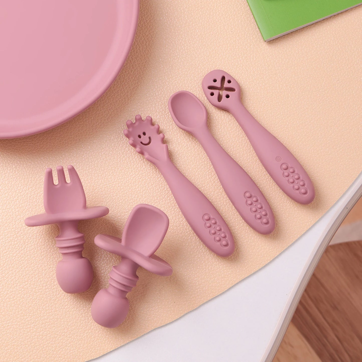 Kit Sensorial de Talheres Personalizados – 5 Peças em Silicone